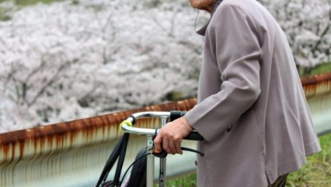 BPSD治療に映像を！